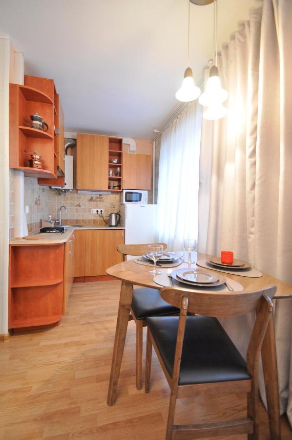 Grafovi Apartments Narva Exterior foto